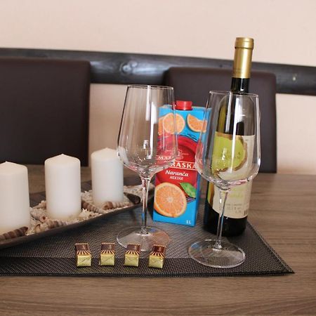 רייקה Apartman Lovro מראה חיצוני תמונה